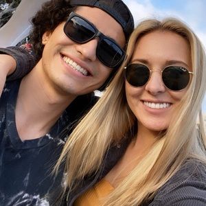 Meet your Posher, Taylor